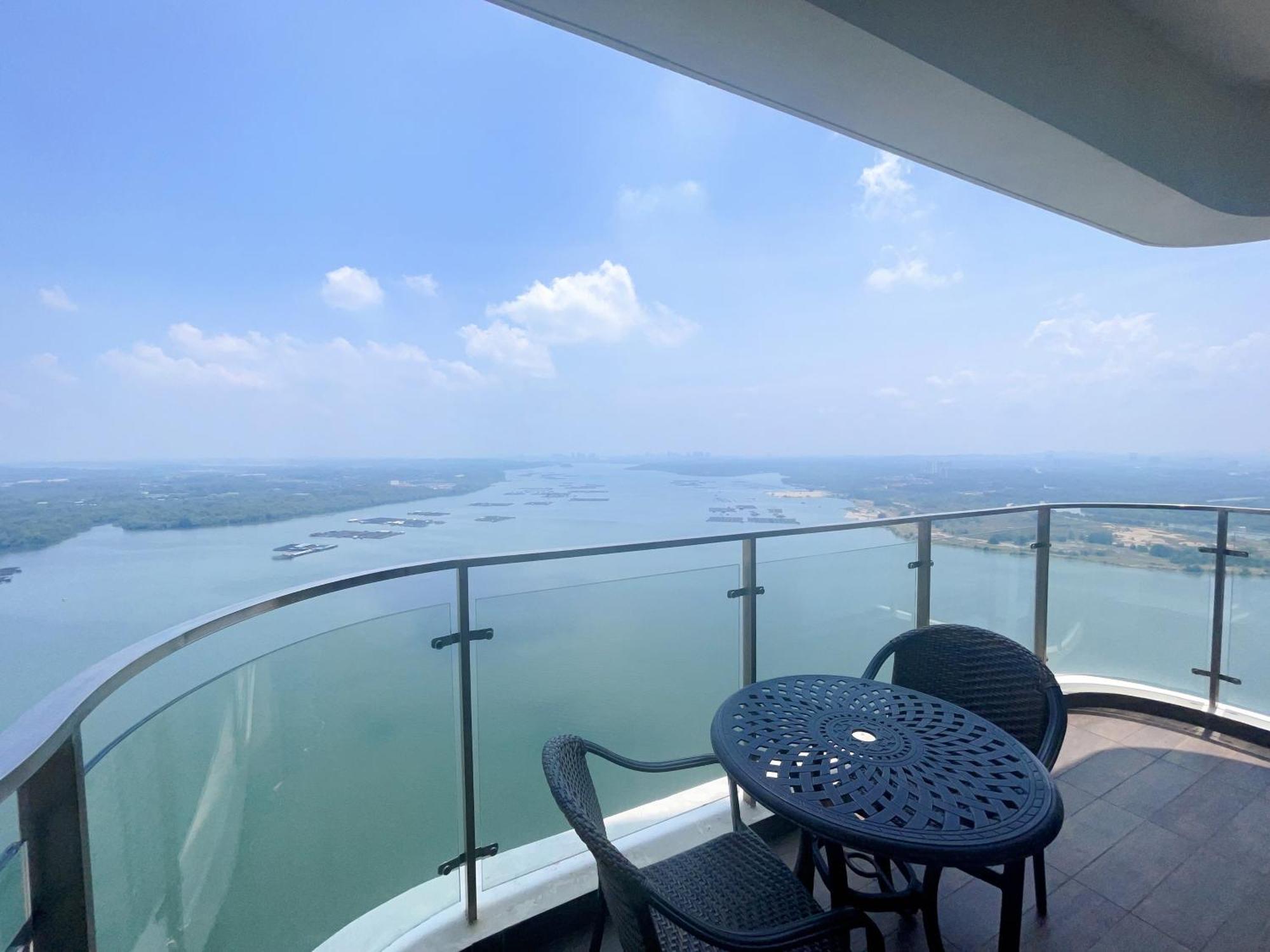 Gyden Staycation #Country Garden Danga Bay Johor Bahru Exterior foto